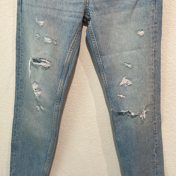 Zara high waisted raw hem distressed knees straight leg jeans size 2 - Picture 3 of 8
